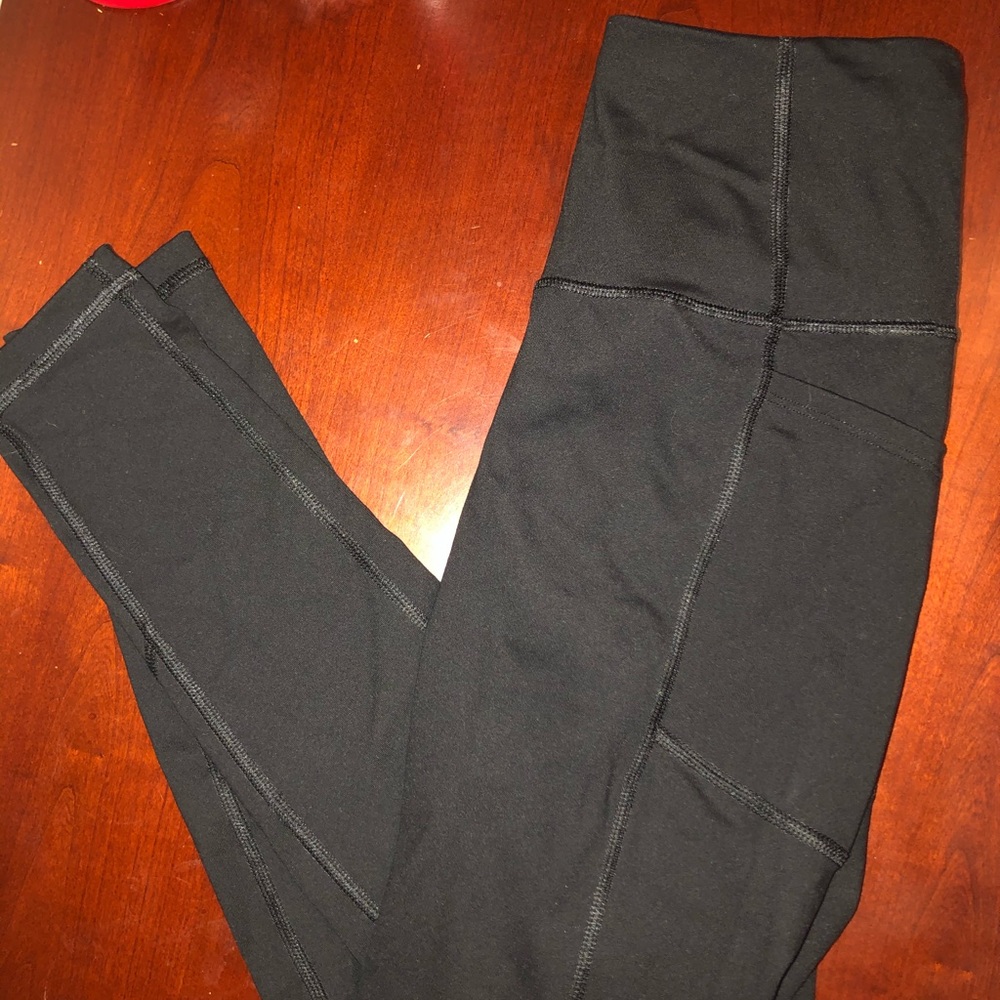 Victoria’s Secret Sport leggings